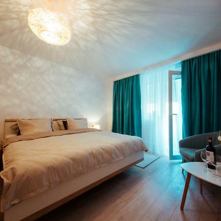 Urban Living Apartment Тімішоара Екстер'єр фото
